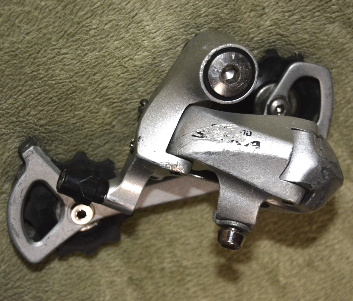 Shimano Sora RD-3400 Rear Derailleur 9-Speed Silver/Chrome Look
