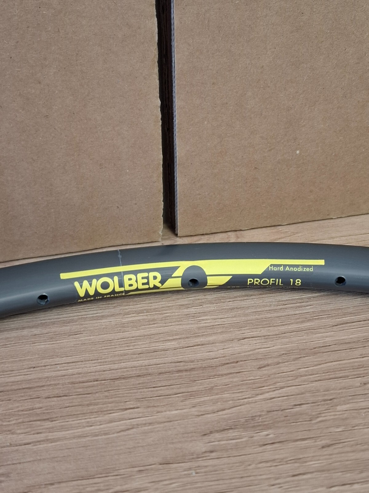 Retro Vintage Bicycle Parts NOS Wolber Profil 18 road 600 24″ 28H