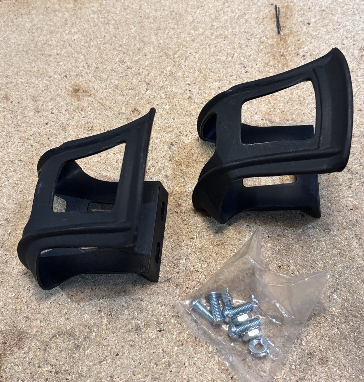 Resin Black Strapless Toe Clips NEW With Hardware