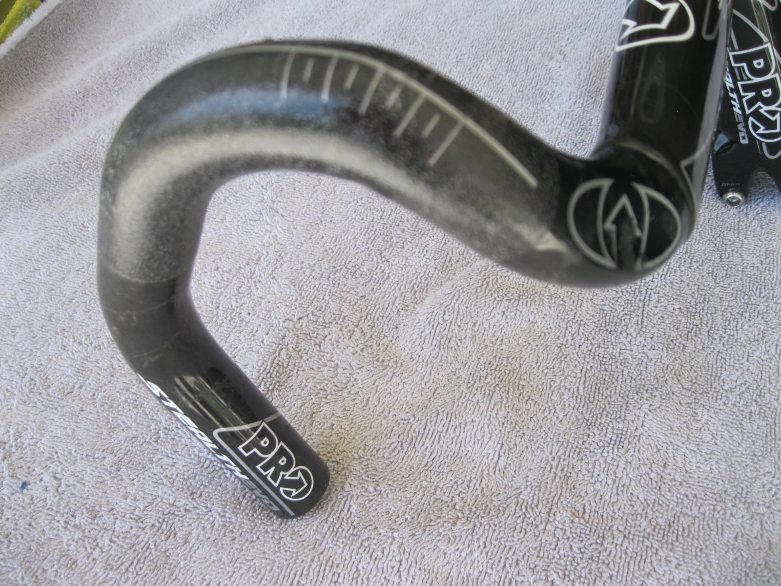 Shimano PRO Stealth Evo Carbon bike / bicycle Handlebar
