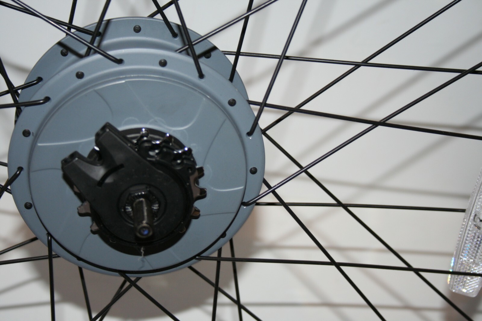 New Enviolo CVP Internally Geared Hub 36 Hole Solid Axle Wheel and Schwalbe Tire