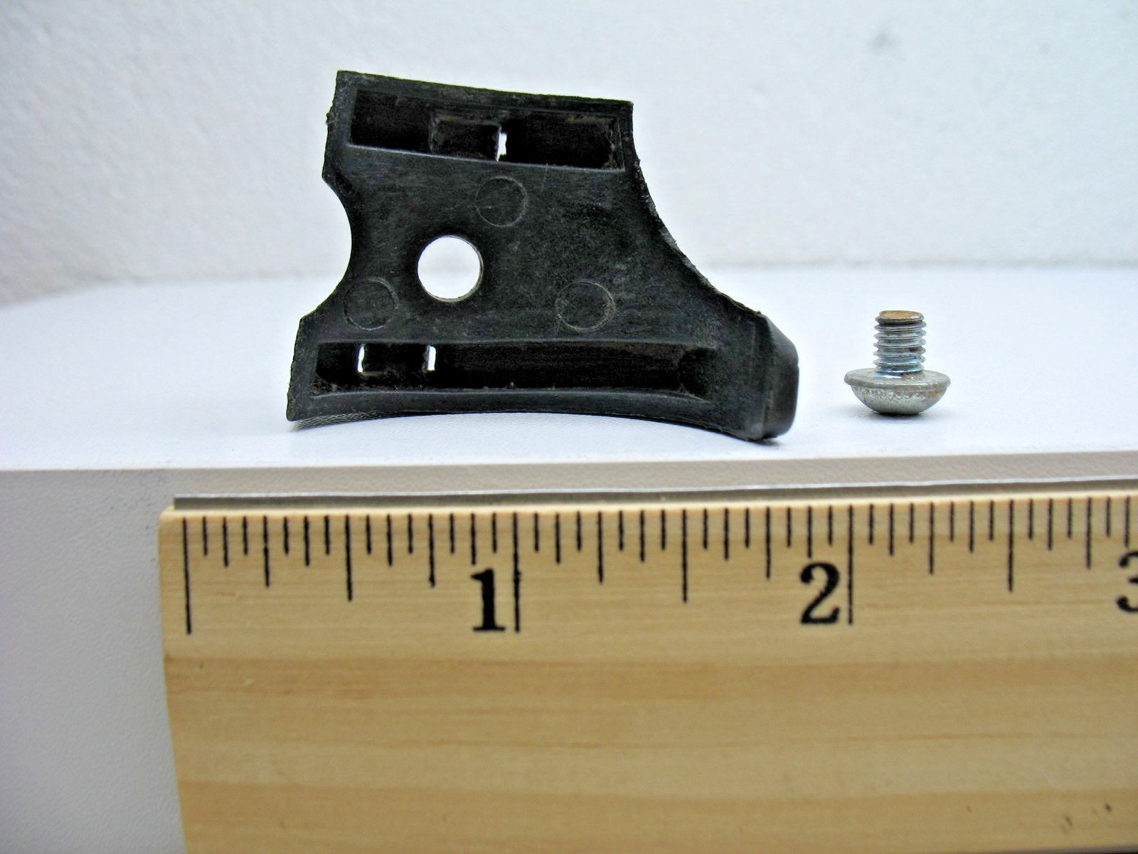 Bike Cable Guide Bottom Bracket from a 26″ Genesis Whirlwind Mountain Bike-USED