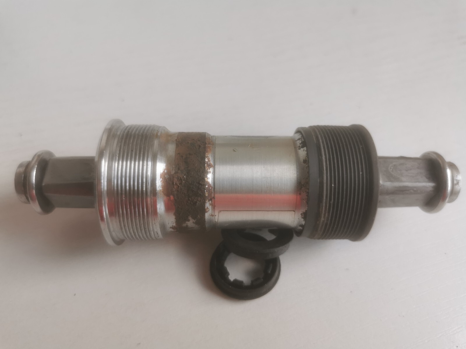 Shimano 600 Deore XT 113mm BB-UN73 bottom bracket BSA 1.37×24 TPI square taper