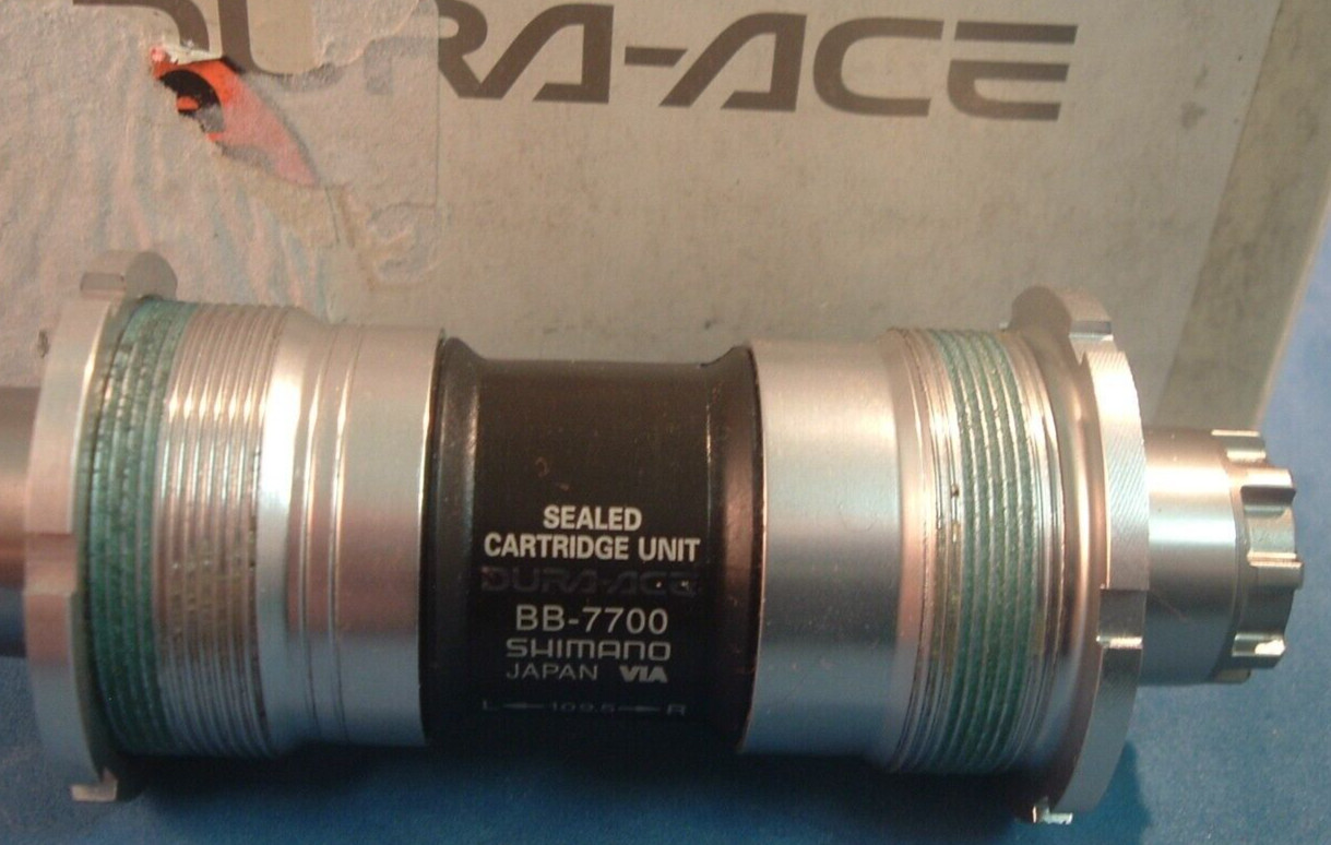 Shimano Dura Ace BB-7700 Sealed Cartridge NEW Bottom Bracket-70×109.5MM-’08 -NIB