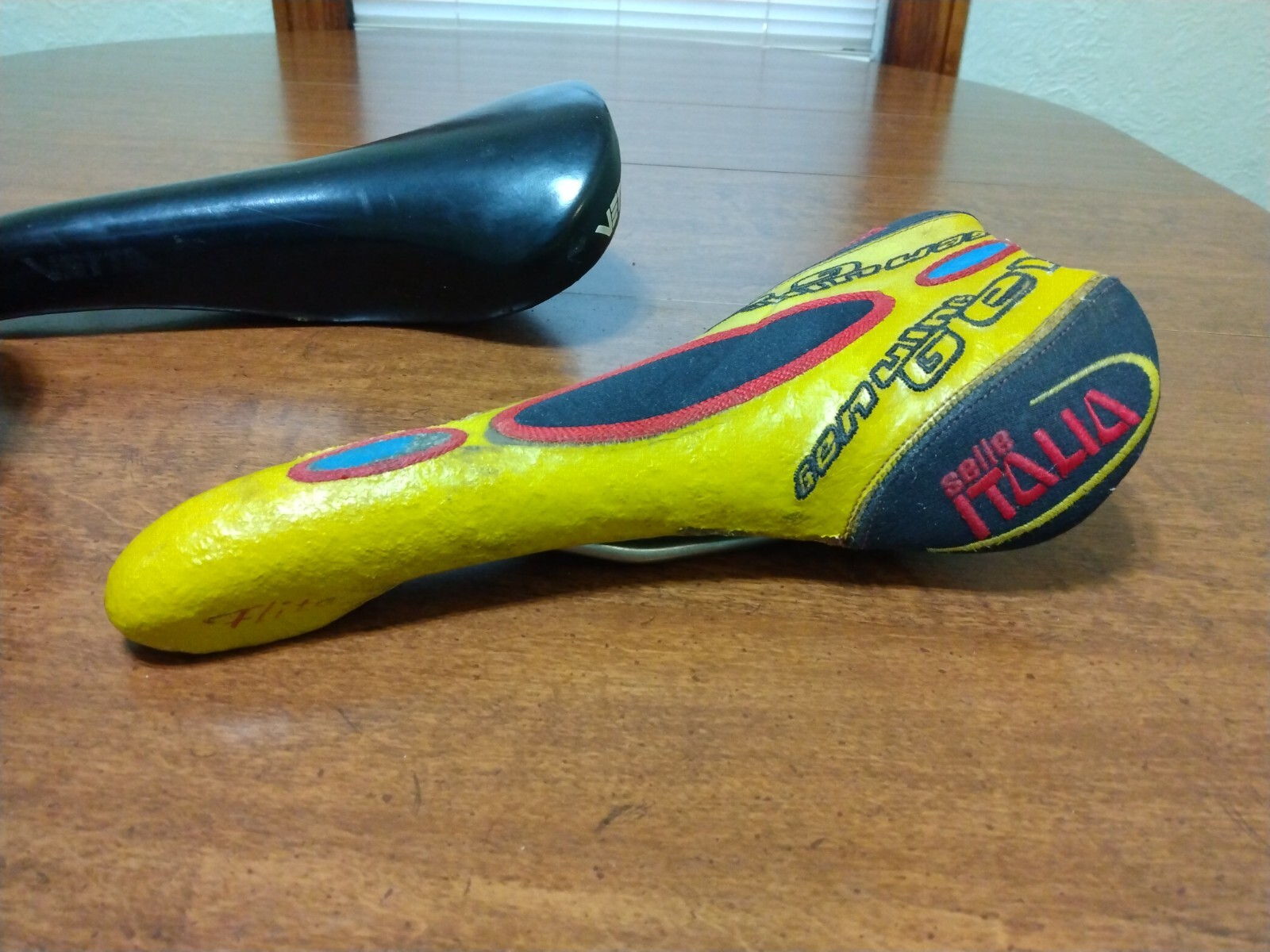 VTG SELLE SAN MARCO ITALIA SADDLES RACE SEAT TURBO MATIC INVICTA YELLOW LOT OF 3