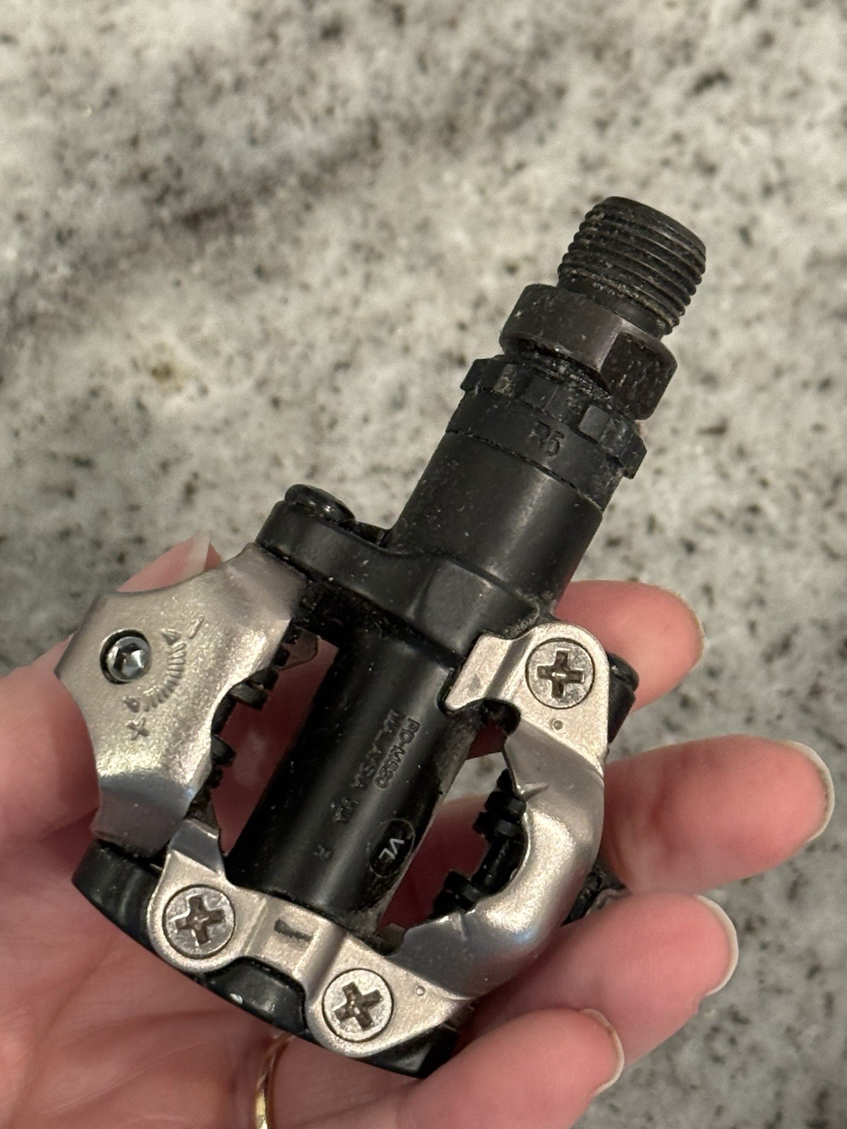 Shimano SPD Pedals PD-M520 Contains Parts as Shown
