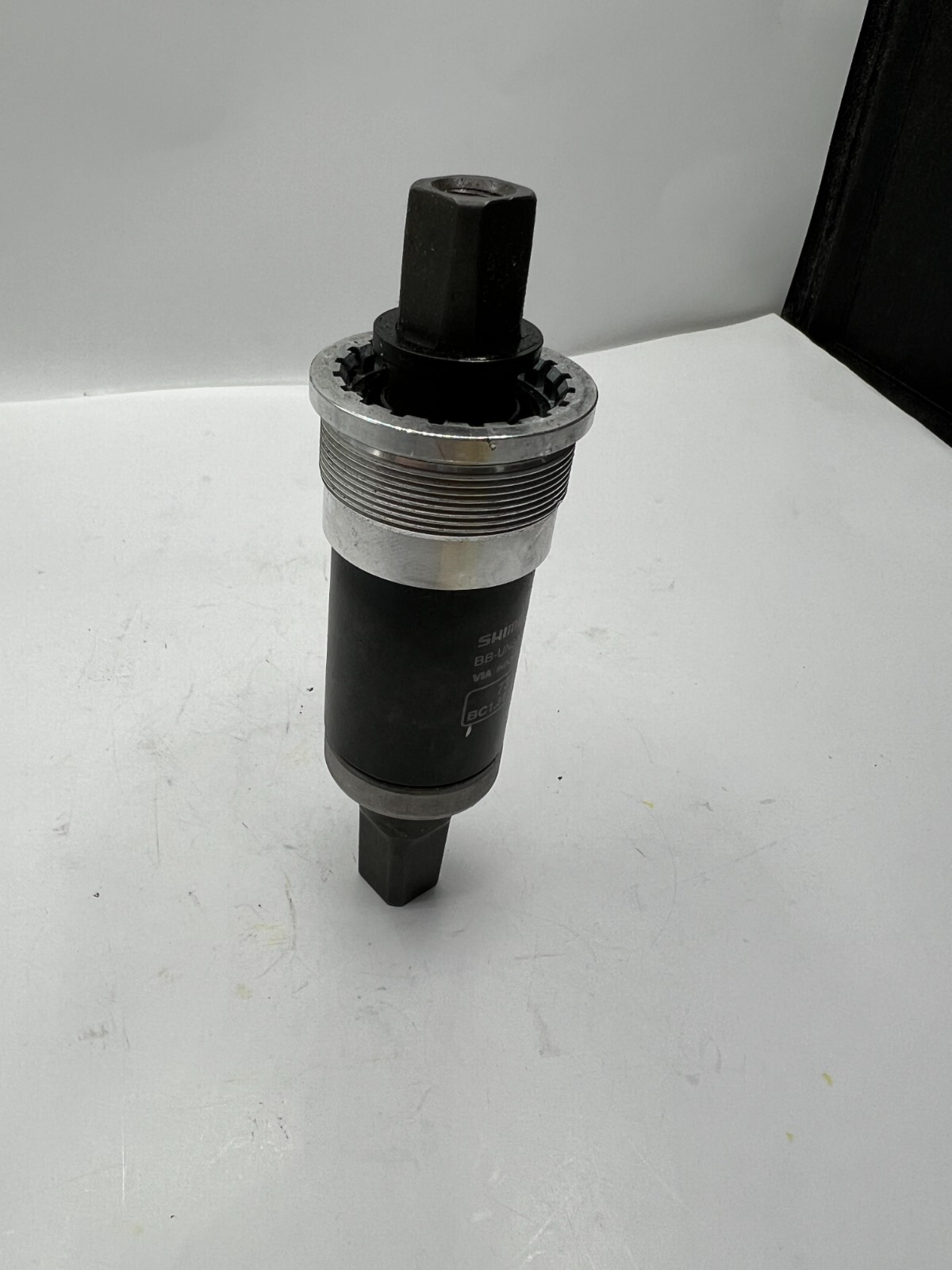 Shimano BB-UN300 Standard Structure Bottom Bracket Square Type