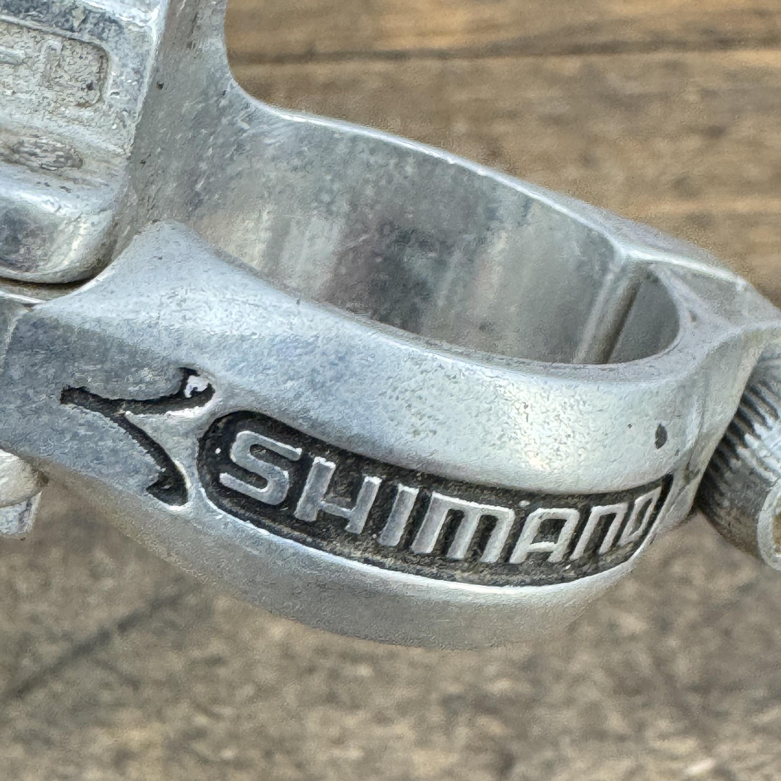 Vintage Shimano 600 Front Derailleur Arabesque 28.6 Clamp Bottom 6s Japan