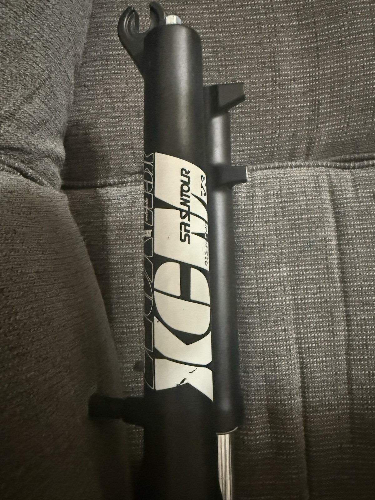 SR Suntour XCM Suspension Fork 26 in 75mm Travel Lockout Black/Silver