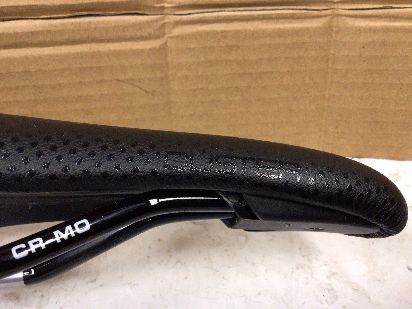 SDG Components Duster P RL 140x285mm Saddle Chromoly Rails