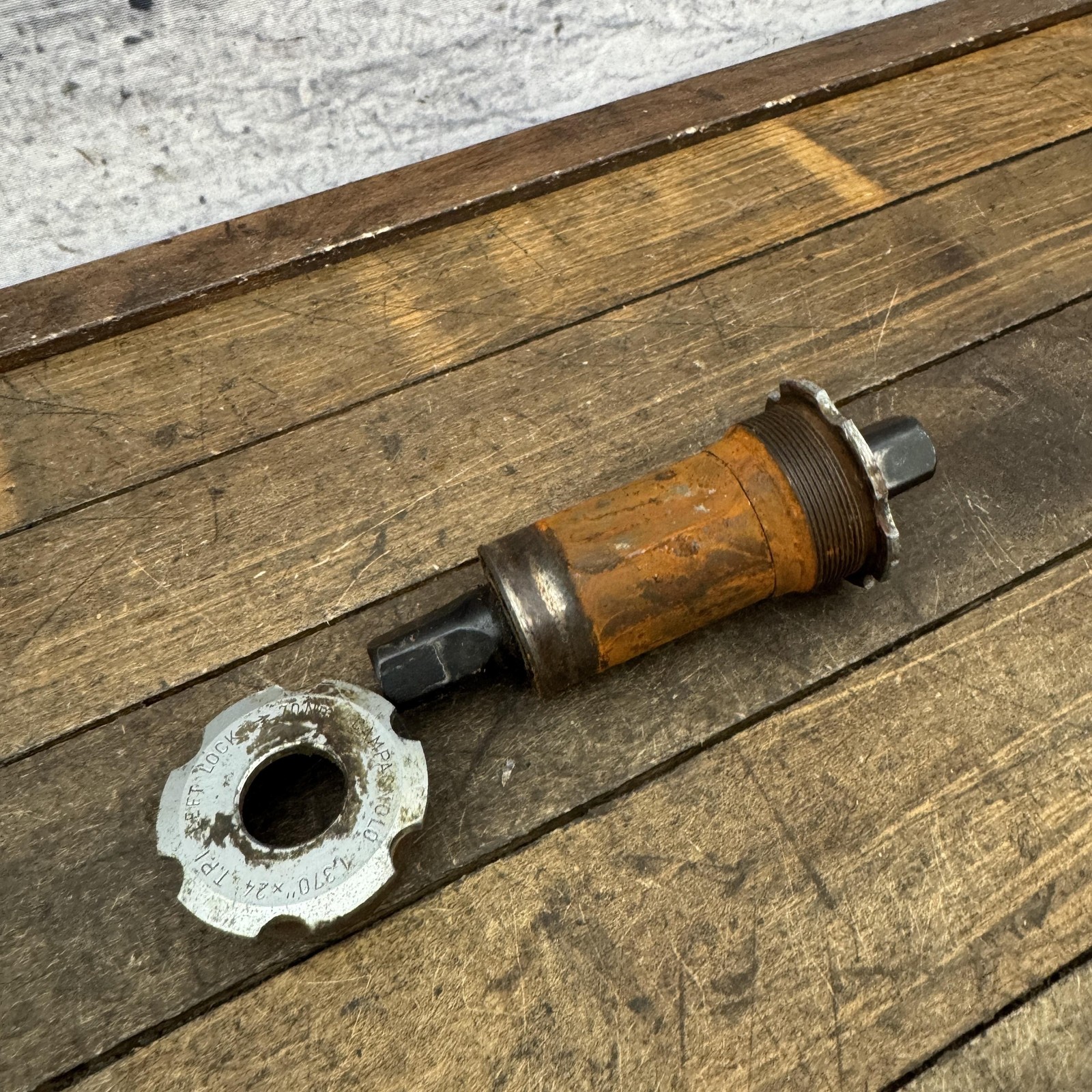 Campagnolo Square Taper Bottom Bracket 1.370×24 TPI English Thread BB BSA