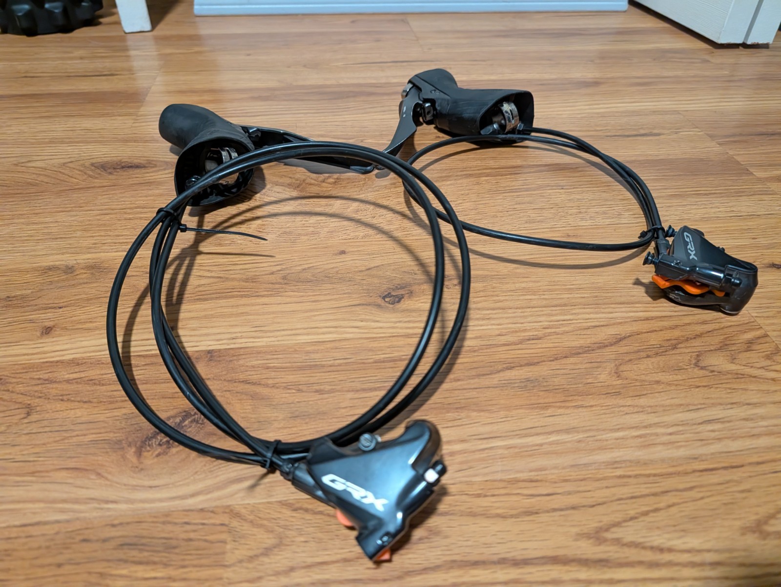 SHIMANO GRX 810 BRAKE LEVERS SHIFTERS CALIPERS 1×11 speed st-rx810 br-rx810