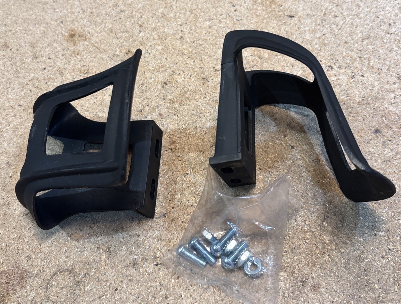 Resin Black Strapless Toe Clips NEW With Hardware