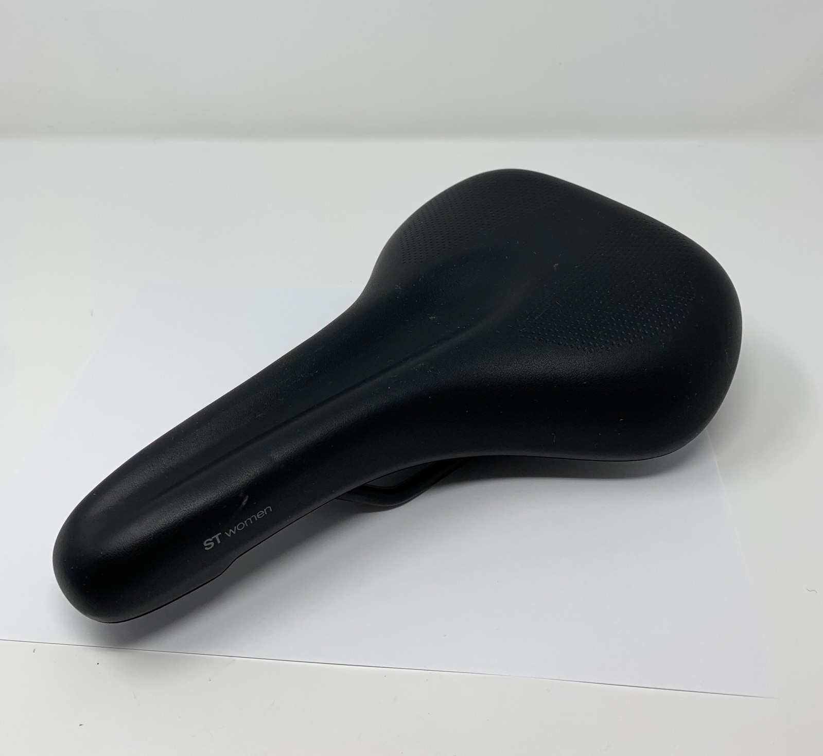 ERGON ST Gel Women’s Small / Medium Saddle – New