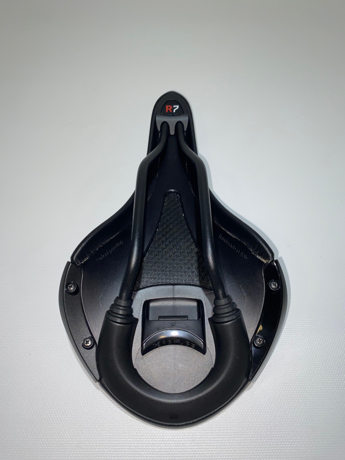 Fizik Aliante R7 Saddle, S-Alloy Rails, Black, NEW