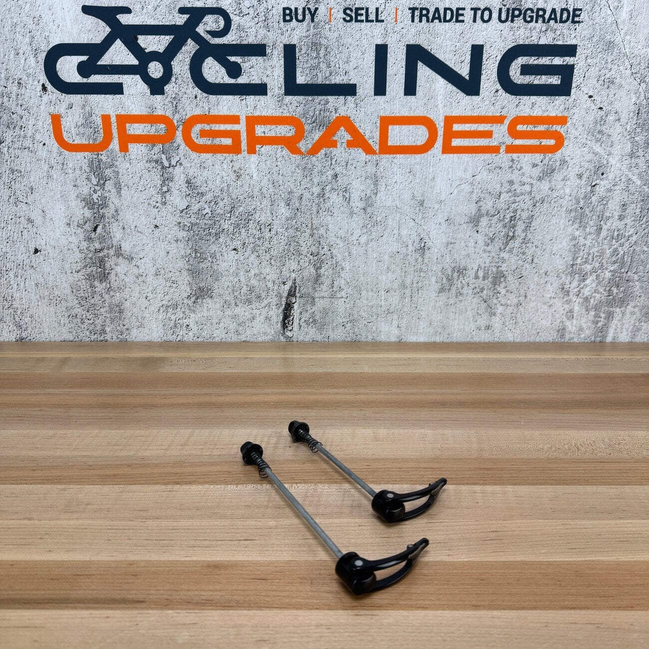 Light Use! Campagnolo 100/130mm Front & Rear Quick Release Skewers