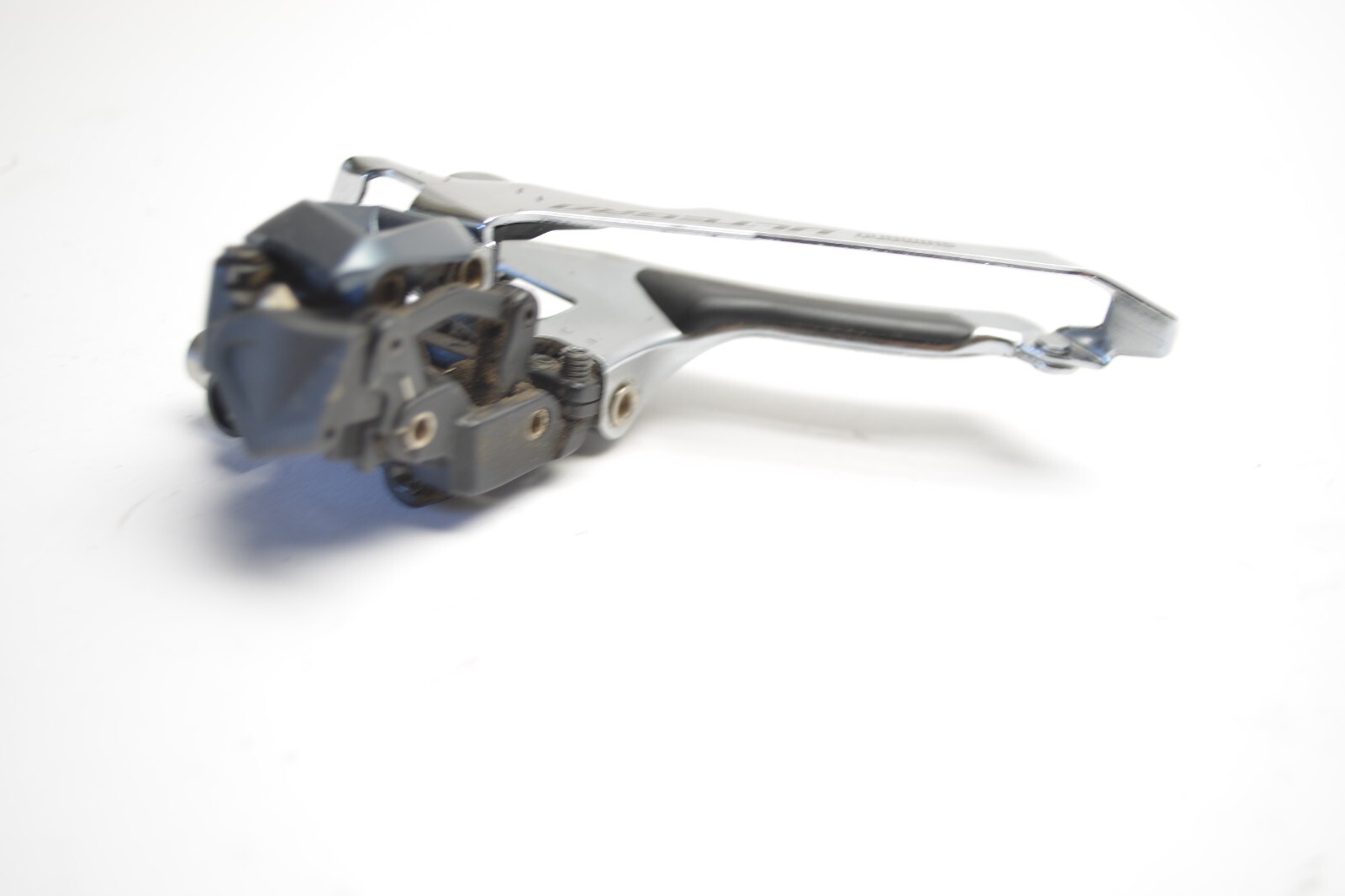 SHIMANO ULTEGRA 11 SPEED BICYCLE DOUBLE RING BRAZE-ON FRONT DERAILLEUR FD-R8000