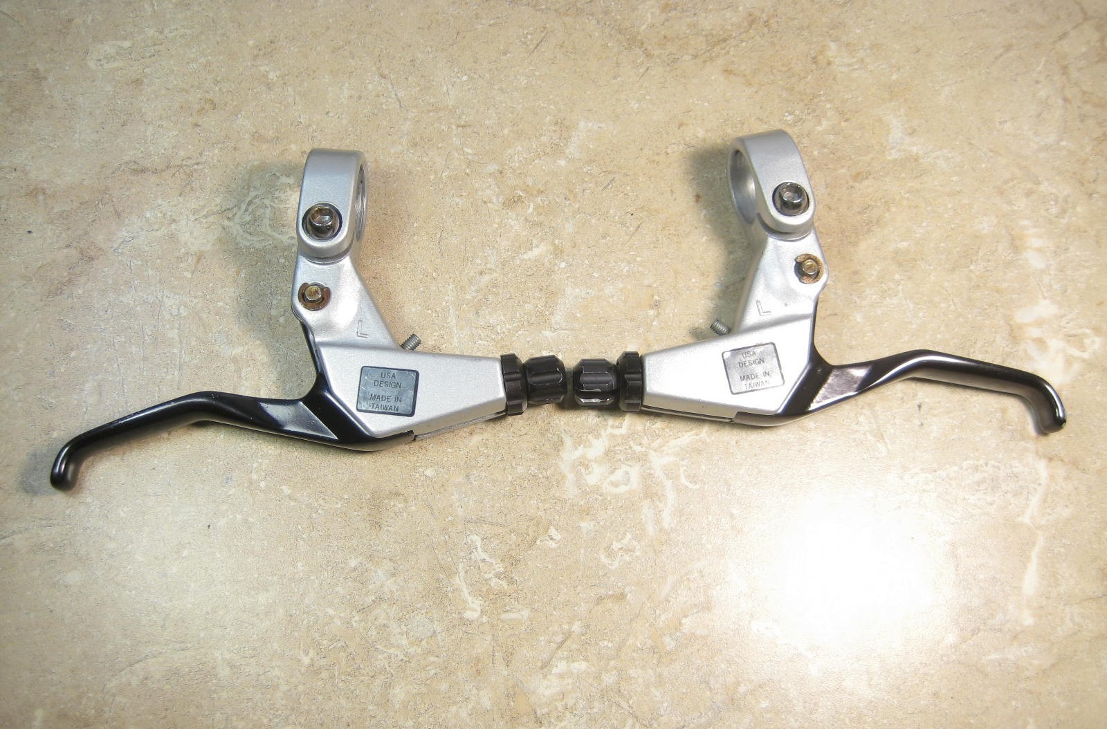 Avid AD-1.0L Mountain Bike Brake Levers Set 22.2mm 90’s MTB Hybrid