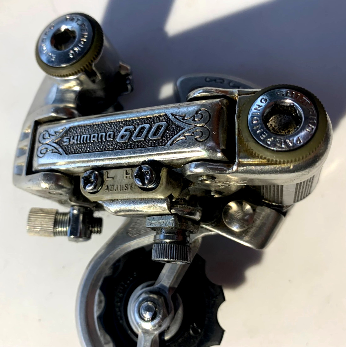 Vintage SHIMANO 600 ARABESQUE Short Cage Rear Derailleur 6 Speed Nice