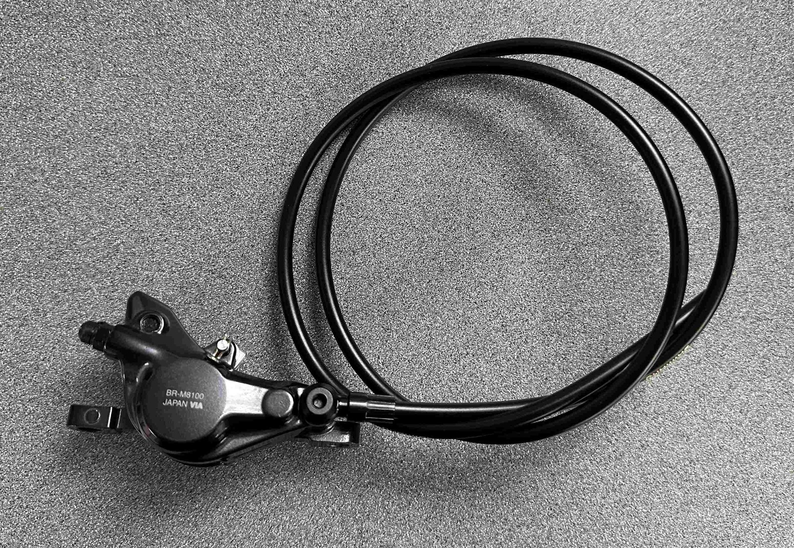Shimano BL-M8100/BR-M8100 Deore XT Disc Brake Set: Left, 850mm Hose *OE