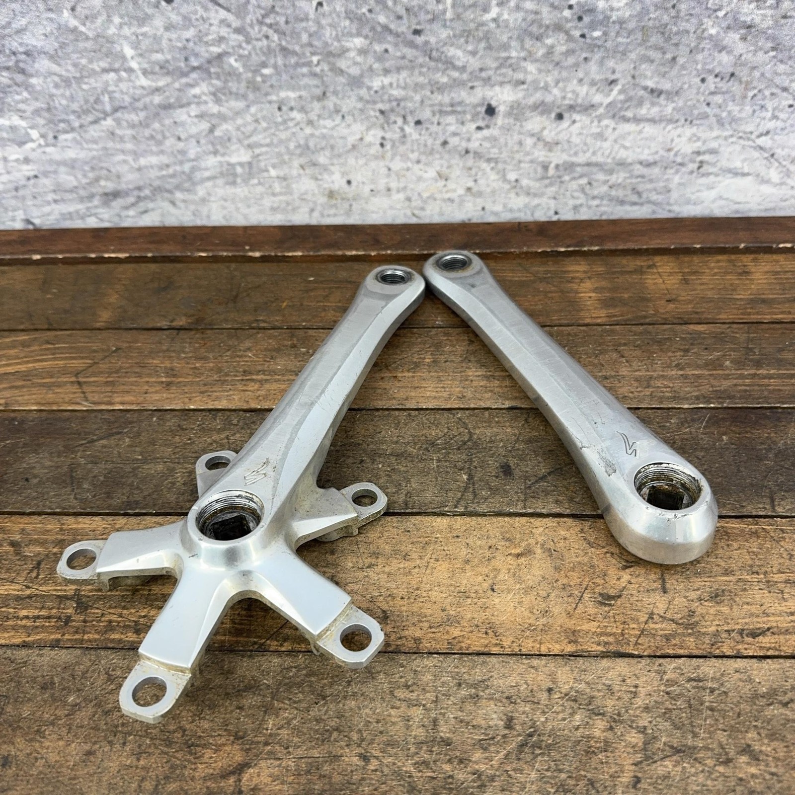 Vintage Specialized Crank Set 175 Mm Triple Square Taper 110 BCD S Logo MTB
