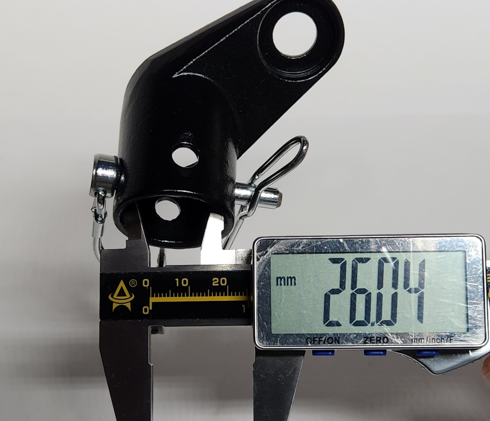 Portable Bicycle Trailer Hitch Coupler Quick Attachment to Bike Rear Axle 2 Pcs