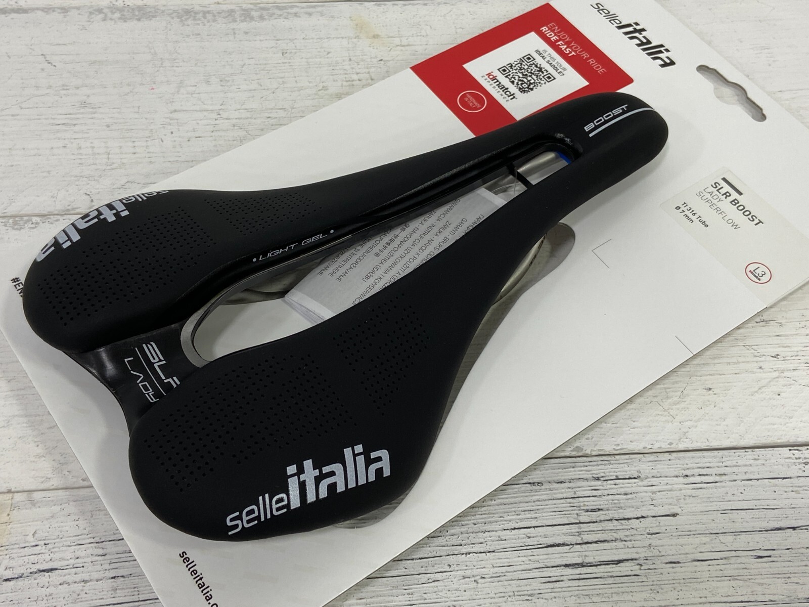 Selle Italia SLR Boost Lady Superflow L3 Ti Rail Saddle