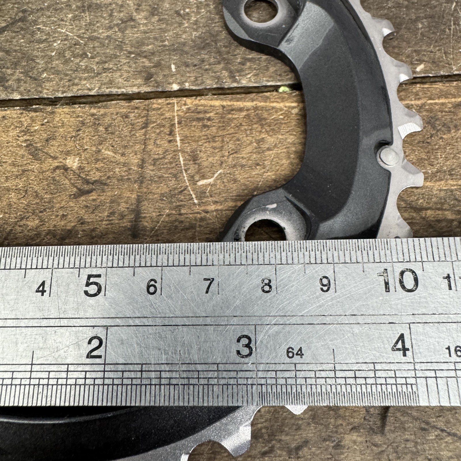 Shimano 36T Chainring DynaSys11 4-Arm Asymmetric Gray MTB 36-26 BC Outer Ring