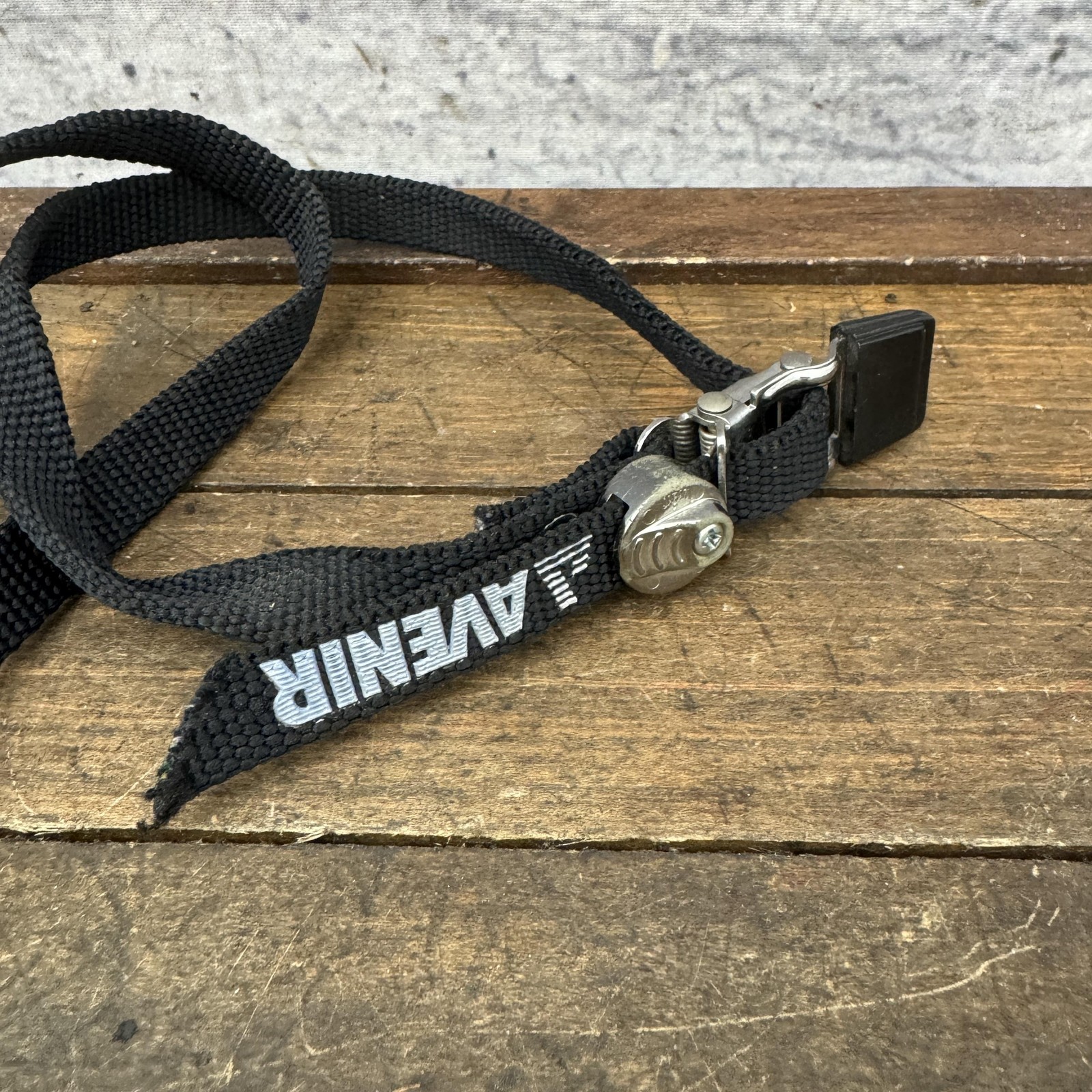 Vintage Avenir Bicycle Toe Clip Pedal Straps Pair Black Nylon Cam Cycling 90s