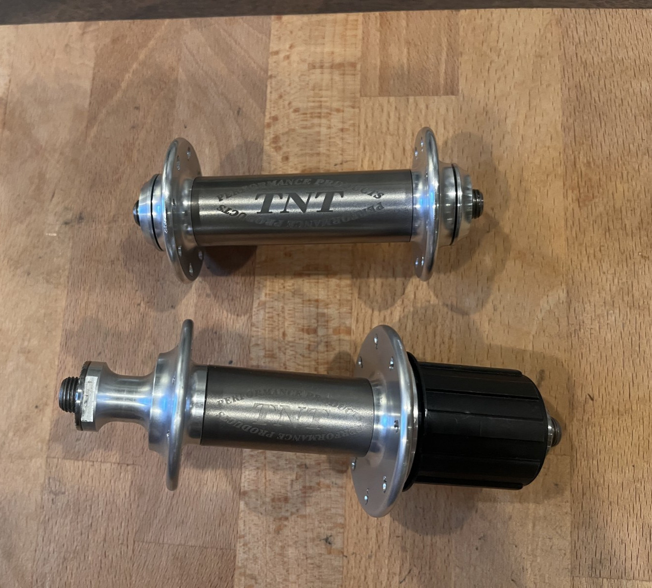 NOS vintage TNT Performance Products titanium road hubs – 16h – 100/130mm