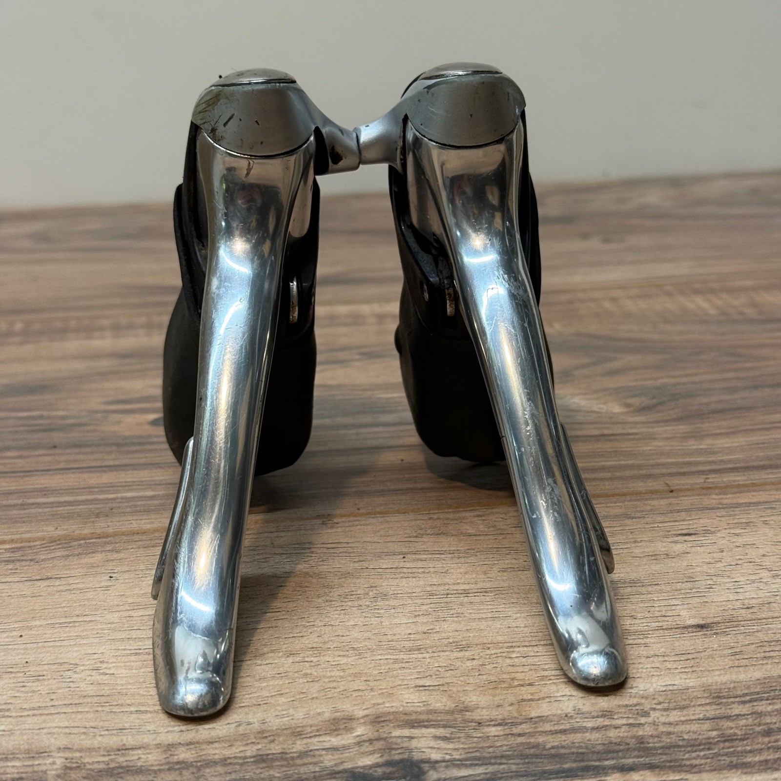 Shimano Dura-Ace ST-7700-C 2 x 9 STI Shifters STI