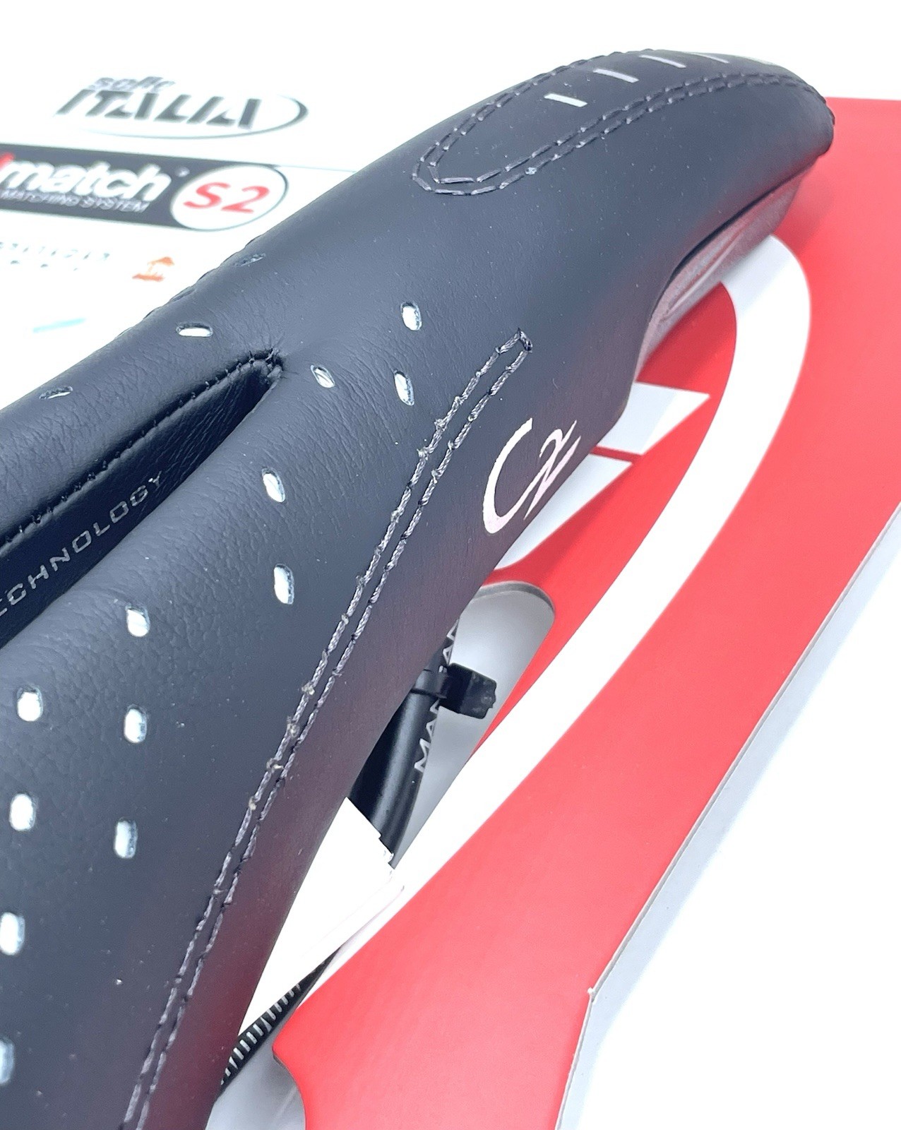 Selle Italia C2 Gel Flow Cycling Saddle Seat ID Match S2 NEW
