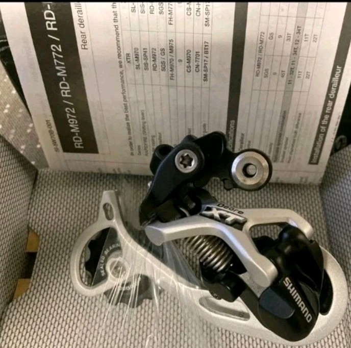 NEW….Shimano xt… 772 shadow rear Derailleur (9 speed)