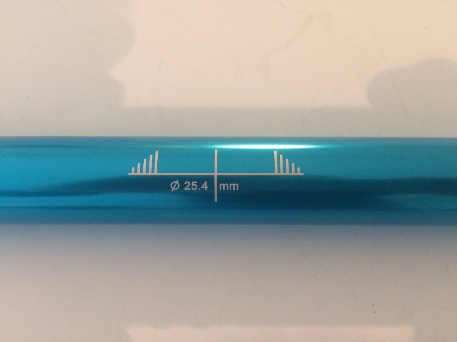 BEV Fixie/Single Speed Handle Bar Aqua 25.4x475mm Anodized 214grams