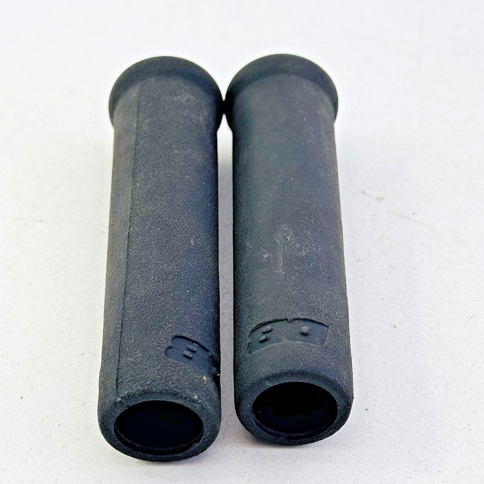 Vintage DB Bicycle Handlebar Grips Pair Black Foam Slip-On Bike Universal A96