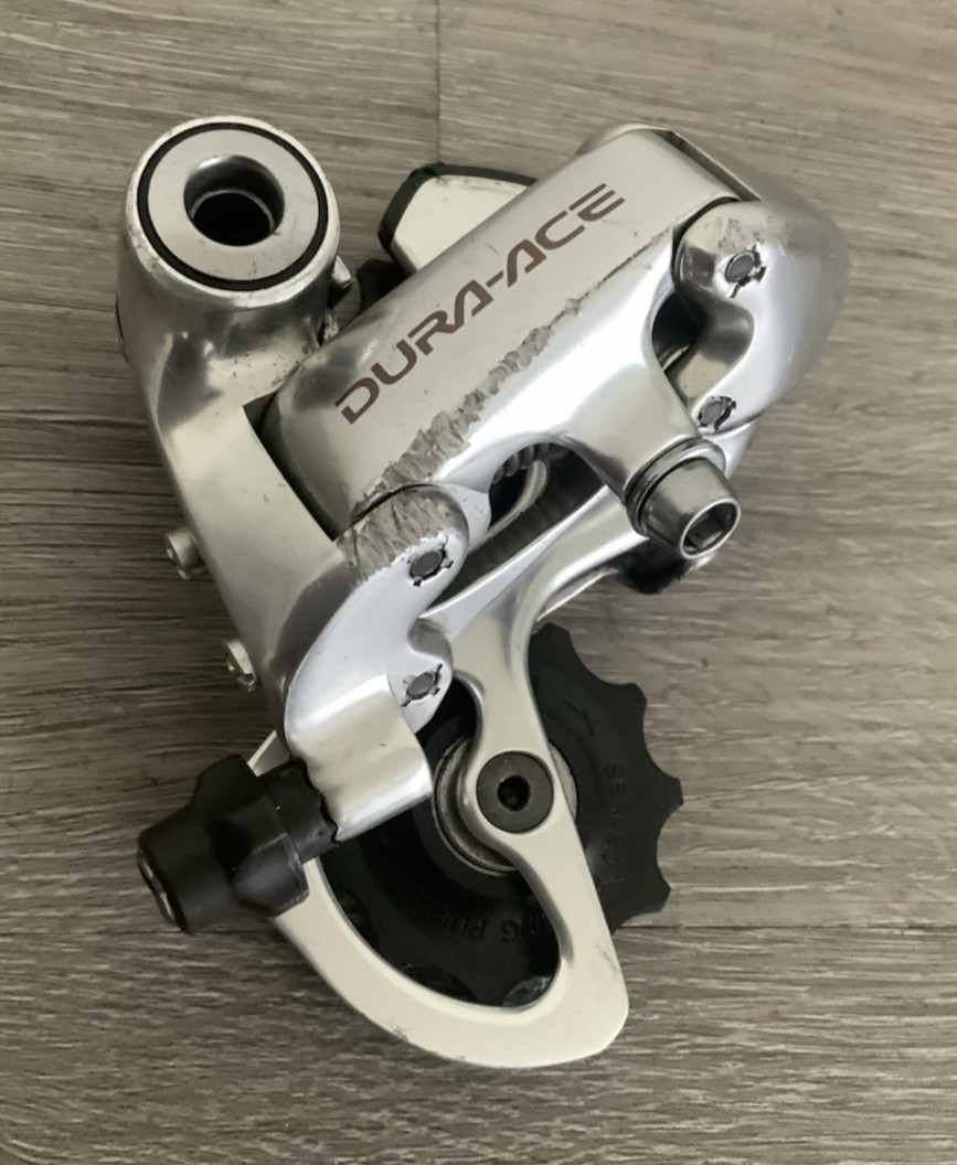 SHIMANO DURA ACE REAR DERAILLEUR 7700 10 OR 9 SPEED