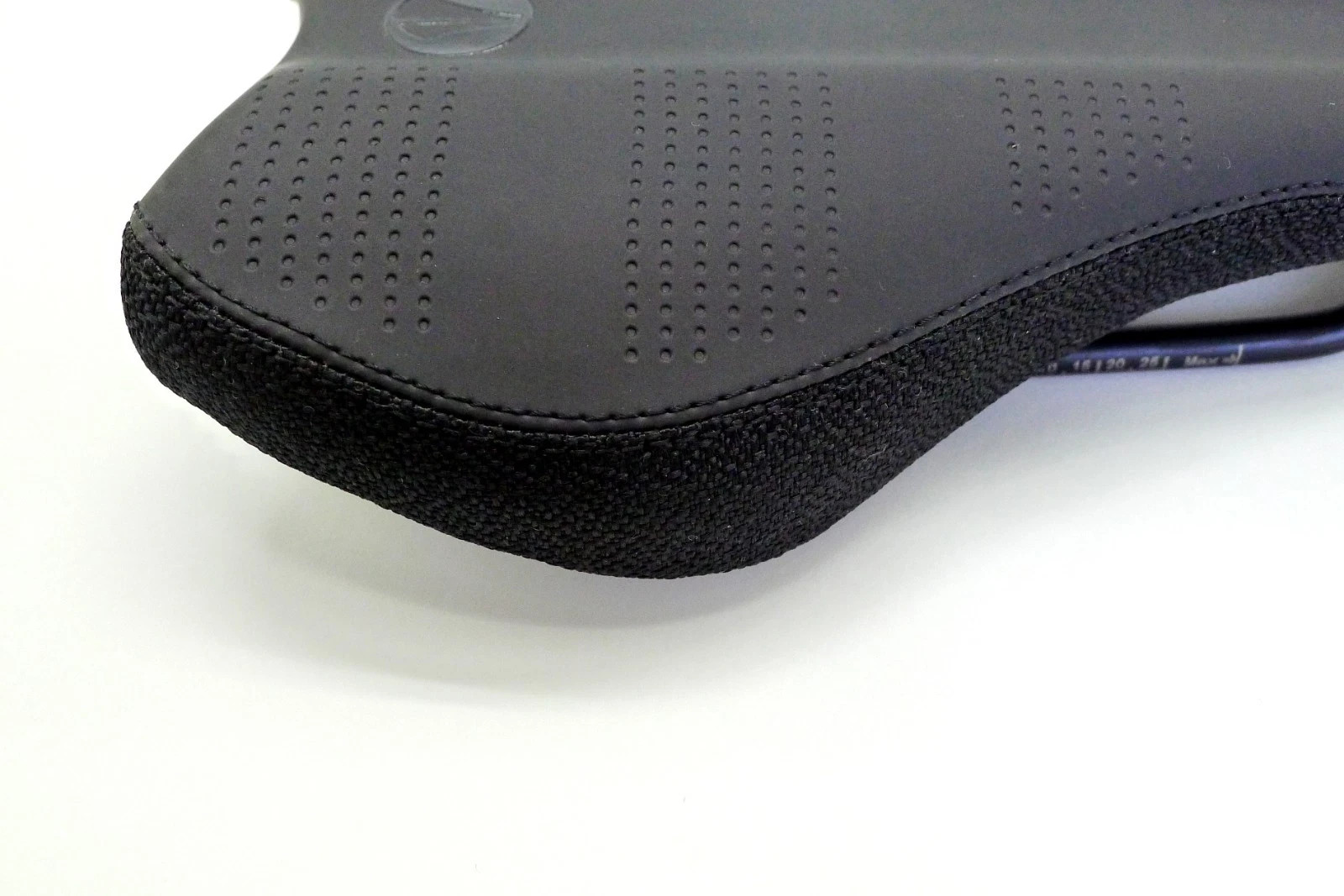 SDG Radar Saddle – Lux-Alloy Rail – Black/Black