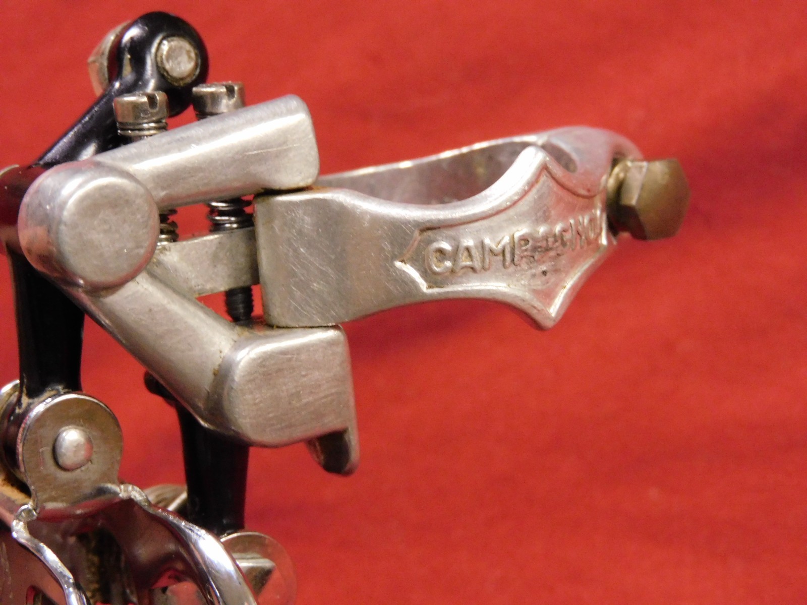 XLNT Early 80’s Campagnolo Super Record 1052/SR Clamp-on 28.6mm Front Derailleur