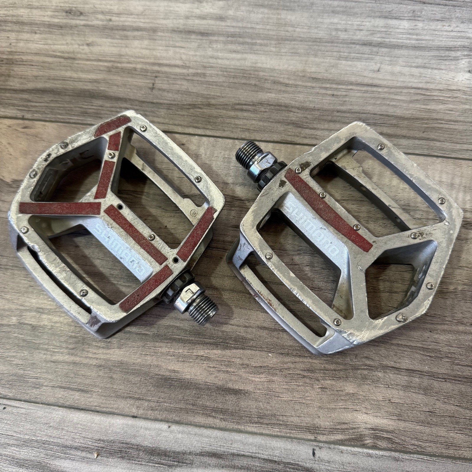 Shimano DX PD-MX30 Platform Pedals Gray 9/16
