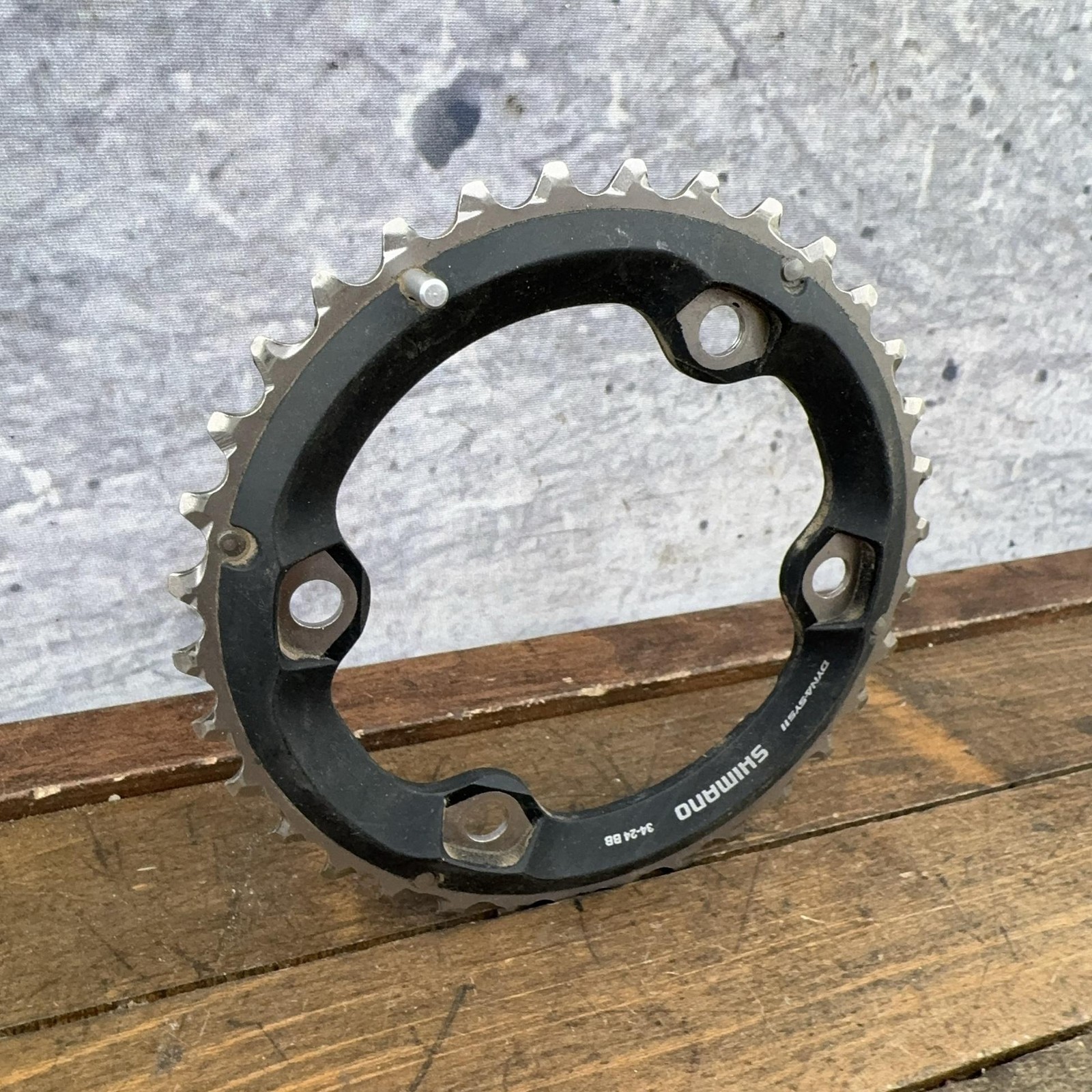 Shimano DynaSys11 Chainring 34 Tooth 34t 4-Arm Asymetrical Black MTB 34-24
