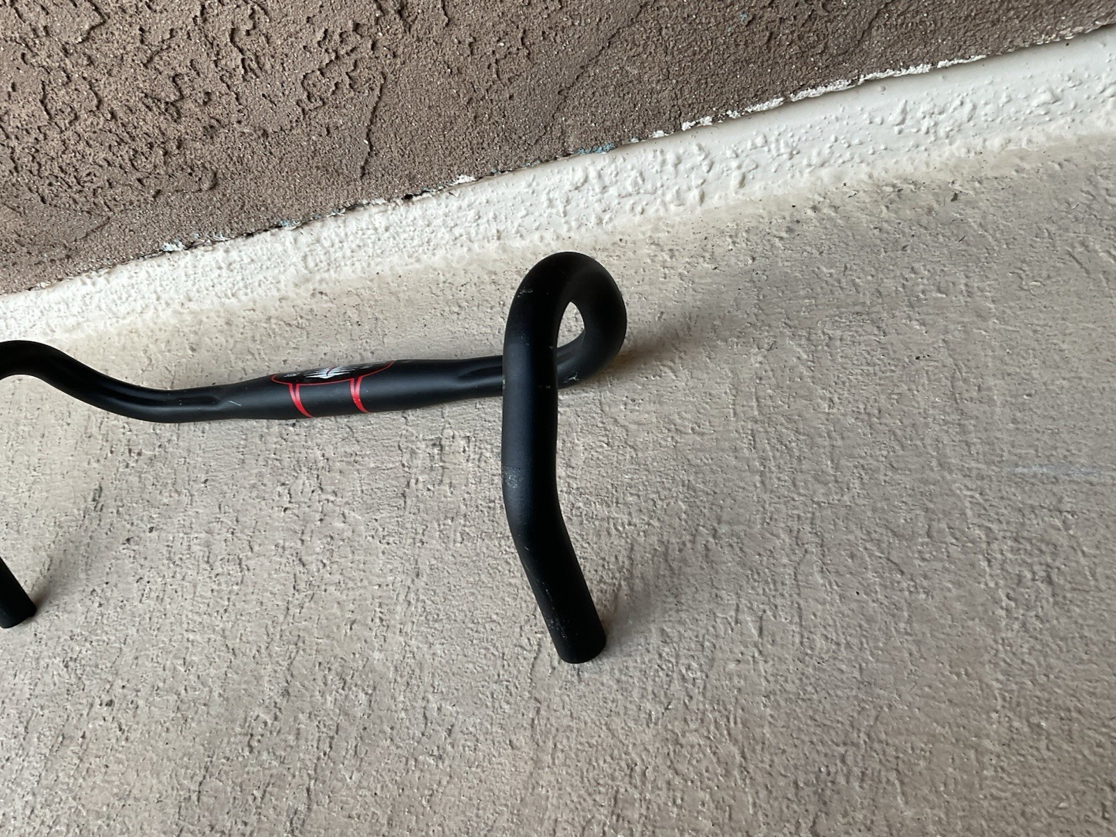 Black Specialized 7075 Aluminum 42mm x 31.8mm Ergo Bend Road Drop Bar Handlebar