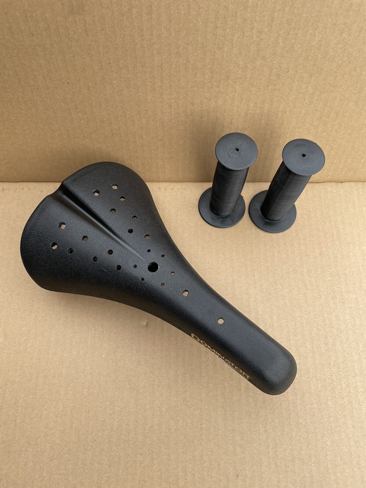 Viscount Dominator BMX Bicycle Seat, Grips Old School Hard Shell saddle GT Black