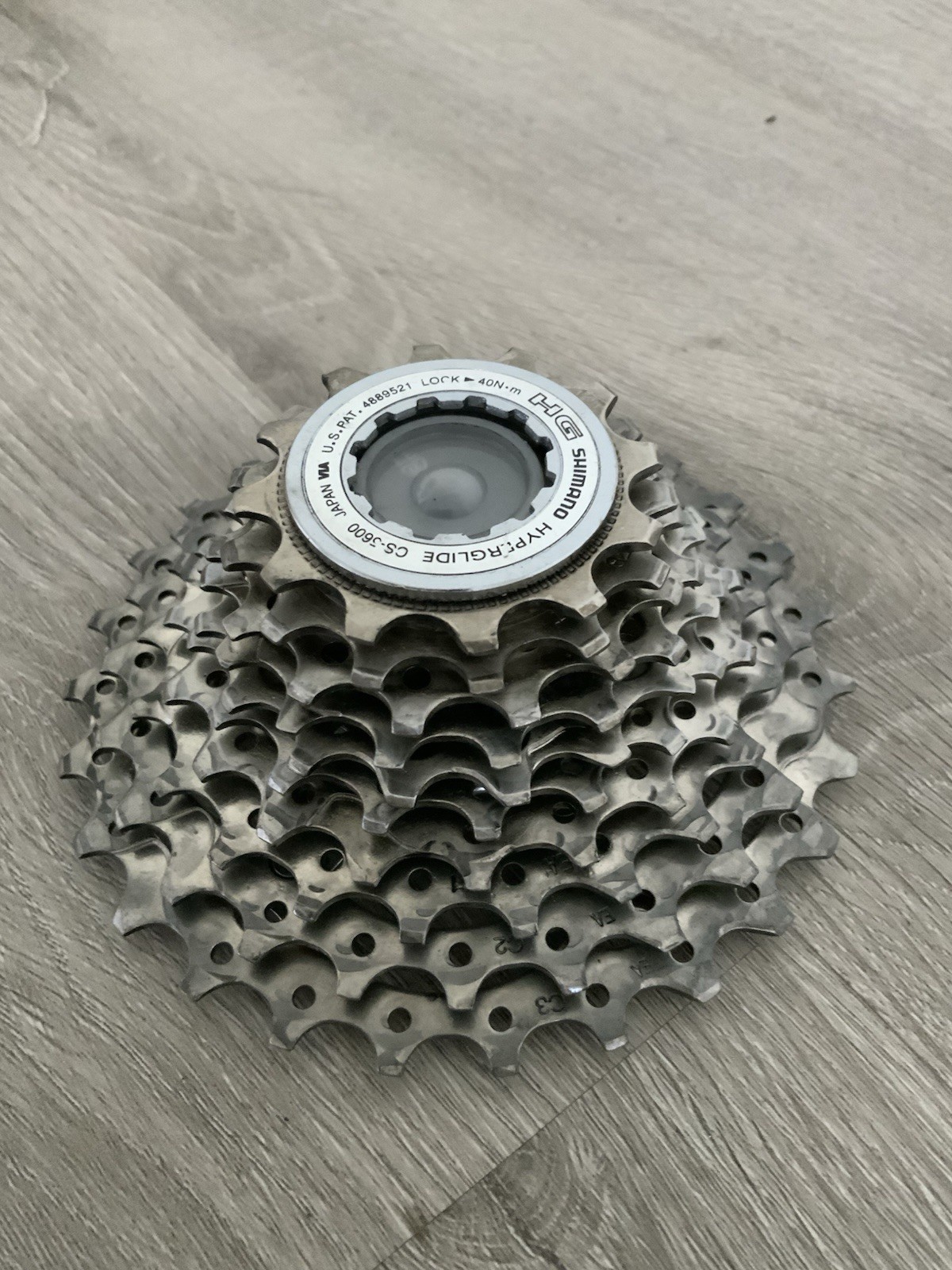 SHIMANO 105 10 SPEED CASSETTE 12-27 T00TH 260 GRAMS MODEL 5600