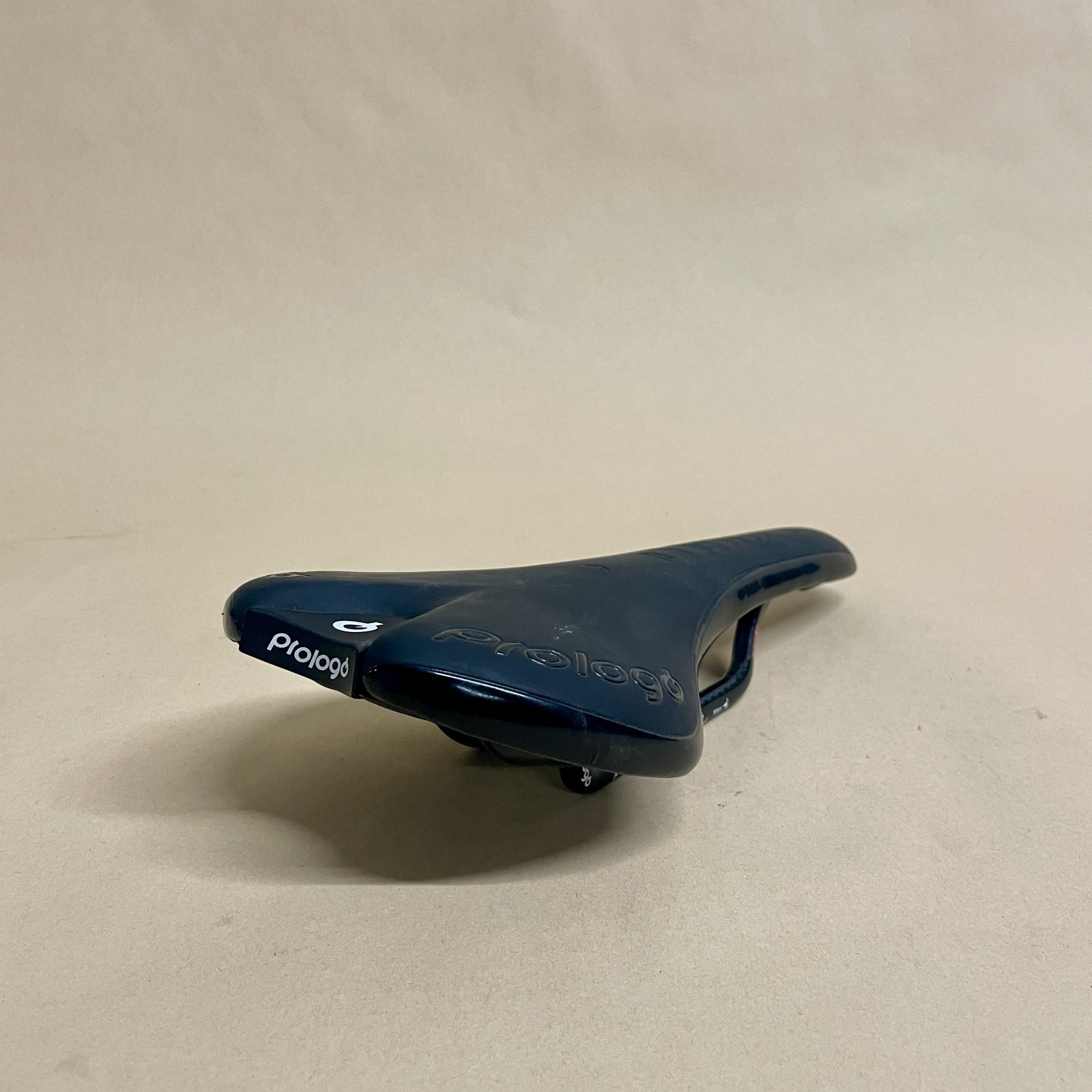 Prologo Nago Evo Road Bicycle Saddle Nack Carbon Rails Active Density 134mm Wide