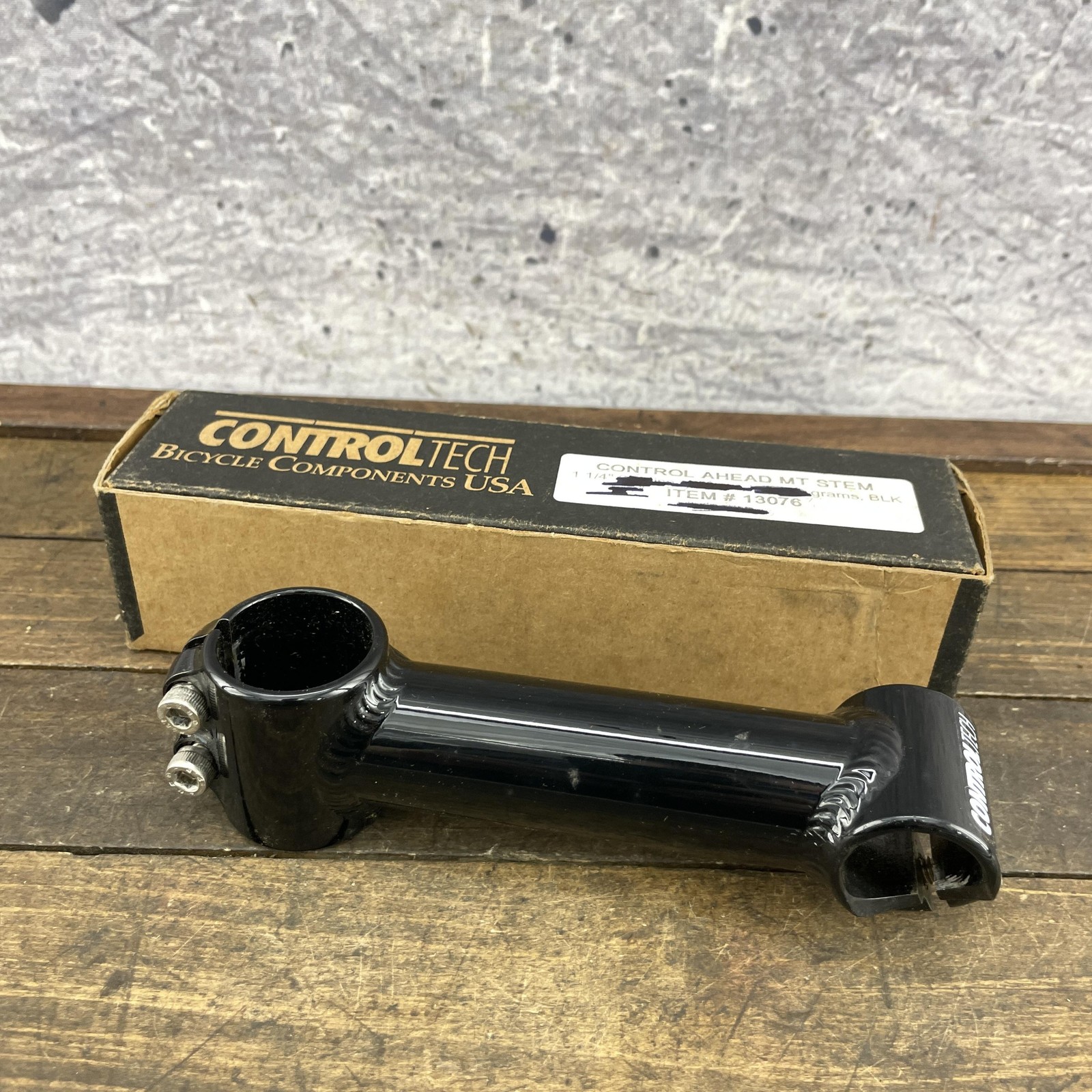 Vintage ControlTech Threadless Stem 1 1/4 in Threadless 130 mm Black USA 205g