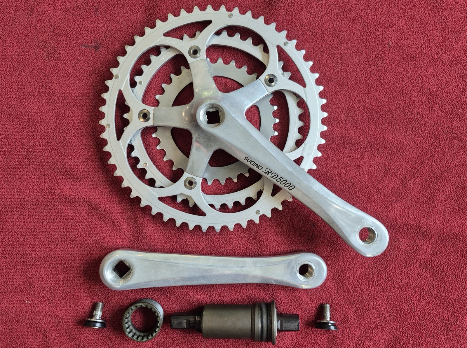 SUGINO RD5000 Road Triple Crank with Chainrings and Bottom Bracket – 170 mm