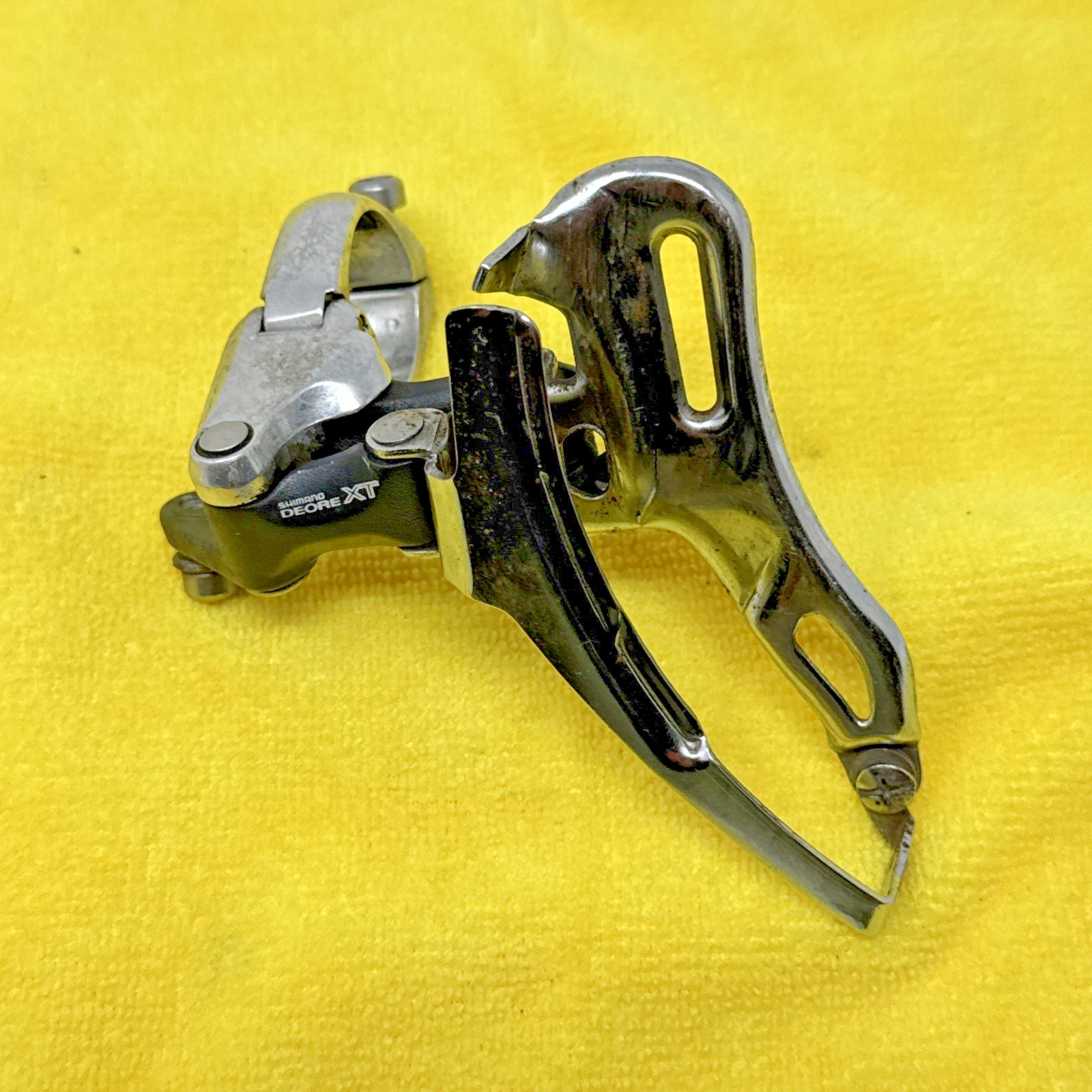 Shimano Deore XT FD-M737 3 x 8s MTB Front Derailleur Clamp-On 28.6mm Bottom Pull