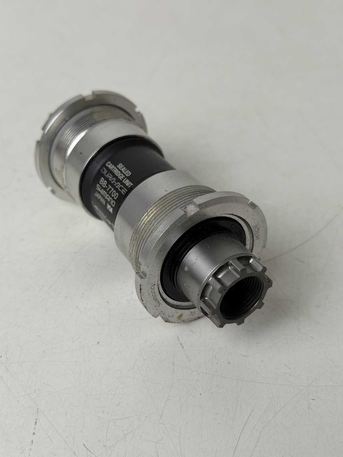 Shimano Dura Ace Model BB-7700 Sealed Cartridge Unit Japan 109.5