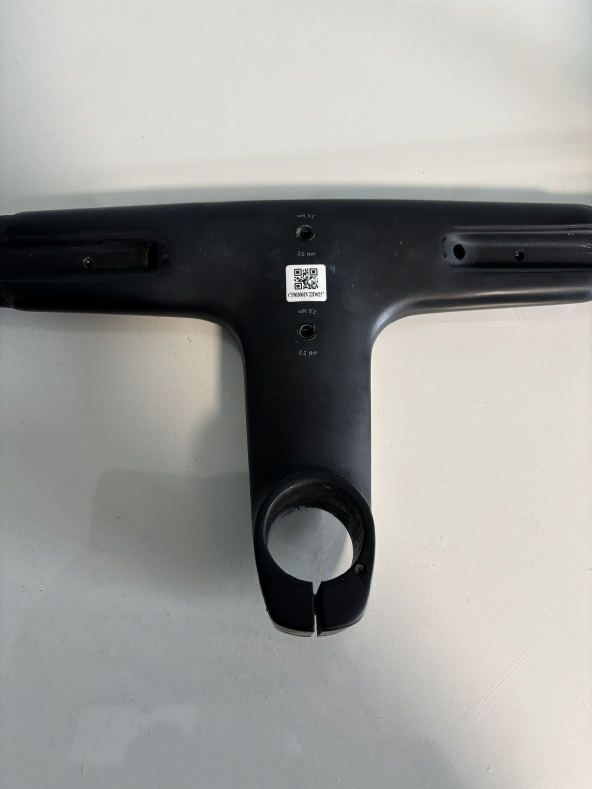 Canyon CP0030 AeroCockpit CF – 110mm Length/410mm Width – Black