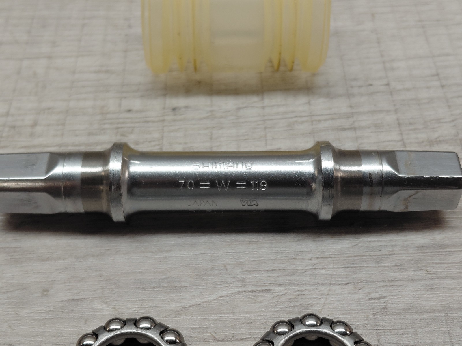 Vintage Shimano 600EX, Dura Ace Italian Bottom Bracket 36x24T 70=W=119 JIS Road